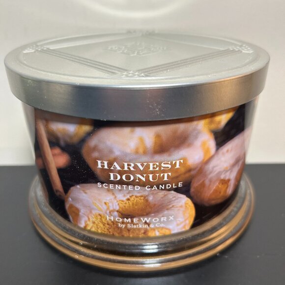 HomeWorx by Slatkin Harvest Donut 4-Wick 18 oz Candle NEW - Picture 1 of 4